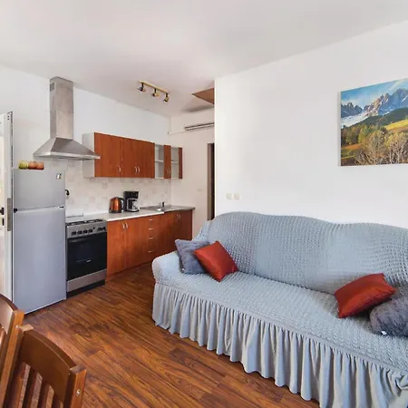 Awesome In With House Sea View *