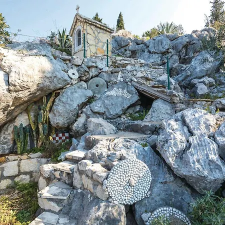 One-bedroom In Casa de Férias Rogotin