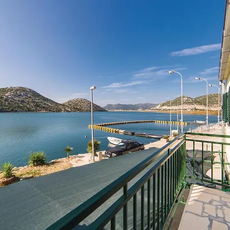 Holiday home Awesome In With House Sea View Rogotin