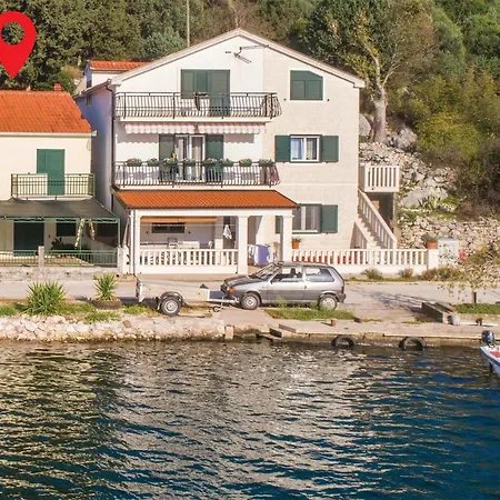Holiday home Awesome In With House Sea View Rogotin