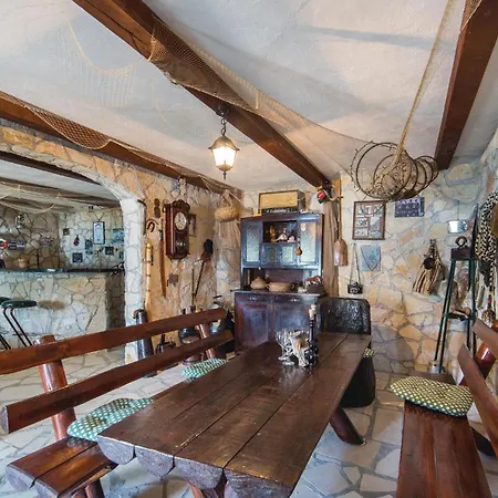 Holiday home Awesome In With House Sea View Rogotin